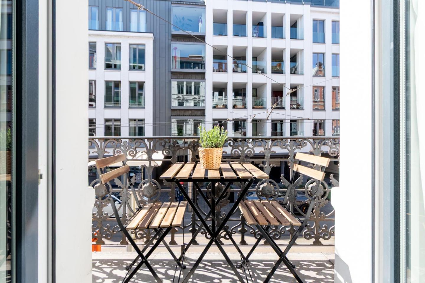 Bright, Spacious Apartments & Perfectly Located In The Heart Of Gante Exterior foto